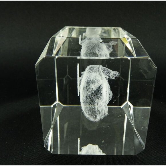 Jesus Sacred Heart 3D Laser Etched Crystal Glass Paperweight - Picture 7 of 9